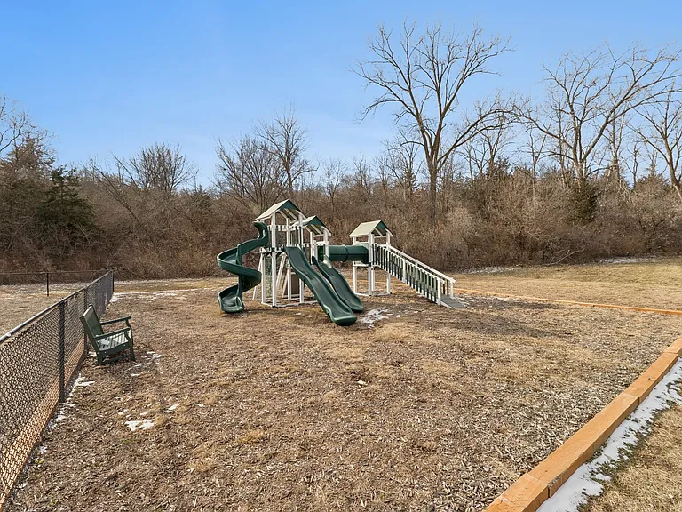 Sherwood Forest Estates — Photo 35