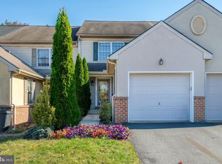 1545 Queen Ln, Lancaster, PA