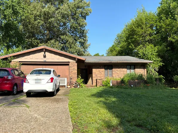 4577 Pine Dr, Newburgh, IN 47630