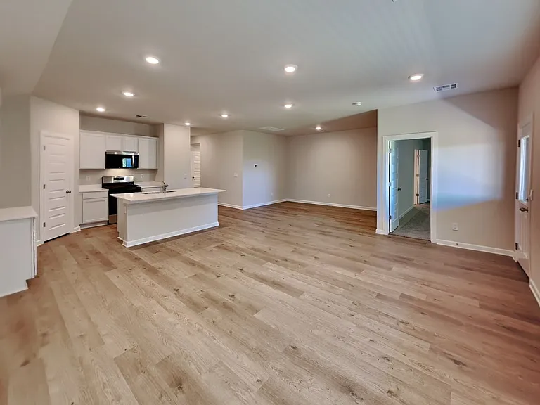 2904 Casey Dr — Photo 8