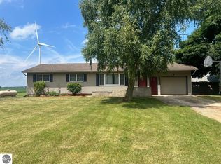 1572 W Jordan Rd, Mount Pleasant, MI 48858