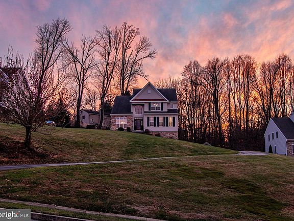 4th image of 7 Millridge Dr