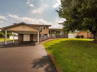 190 Elm Ln, Bluff City, TN 37618