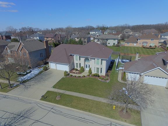 2nd image of 920 Naples Ln