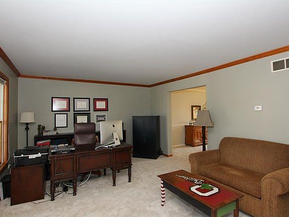 5th image of 533 Flanders Ave