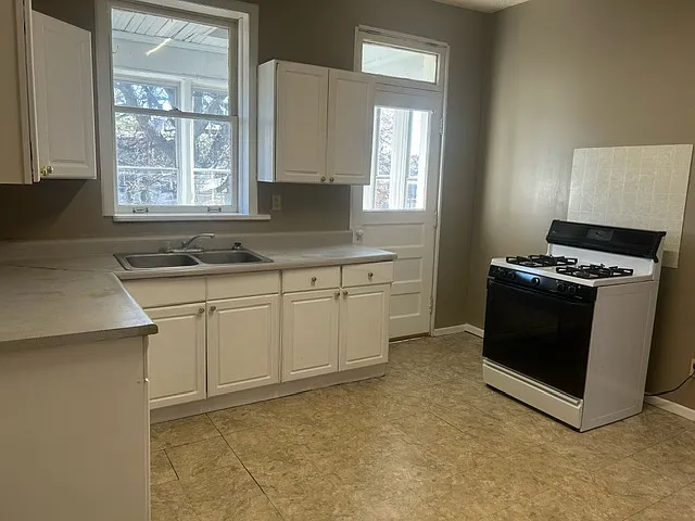4254 Michigan Ave #2 — Photo 22