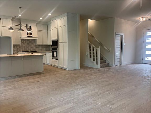 3rd image of 11512 Fairways Ave