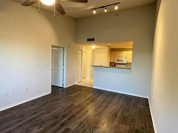 3rd image of 1805 N Flagler Dr APT 309