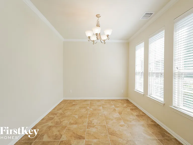 7418 Upland Mill Ln — Photo 5