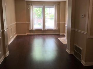 642 N Troy St #1, Chicago, IL 60612