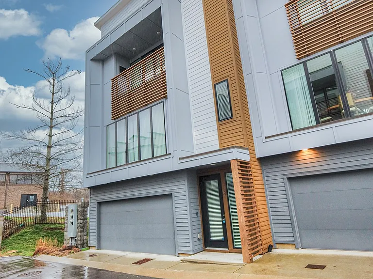 227 Oceola Ave #4 — Photo 32