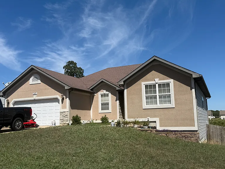 143 Lyle Curtis Cir — Photo 1