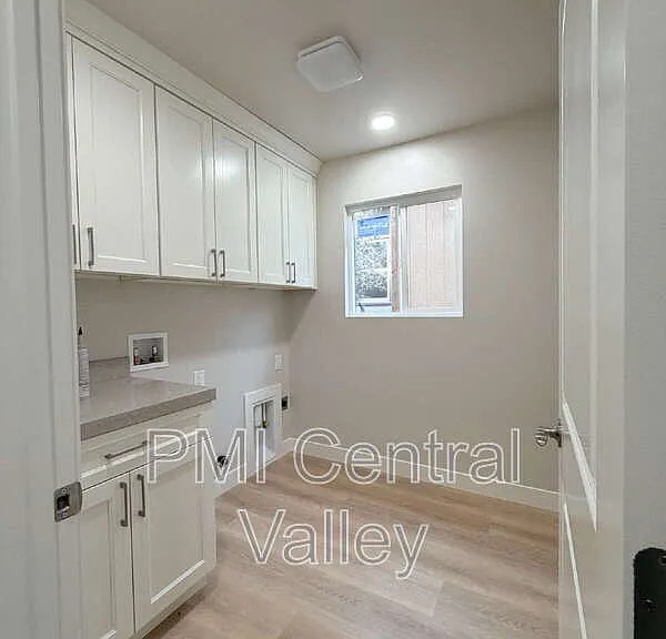 1710 Waverly Dr — Photo 35