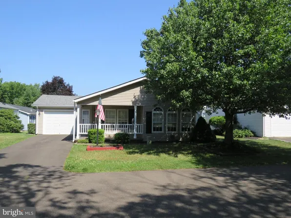638 Spicebush Ct, New Hope, PA 18938