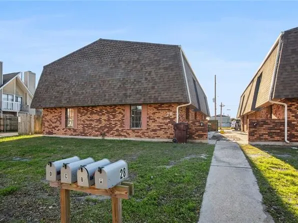 26 Brandon Hall Dr APT A, Destrehan, LA 70047