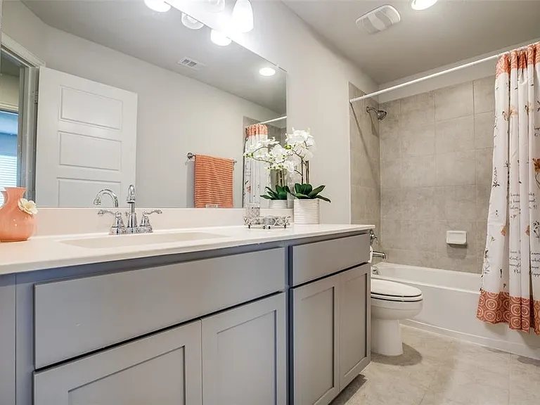 933 Slate Ln — Photo 13