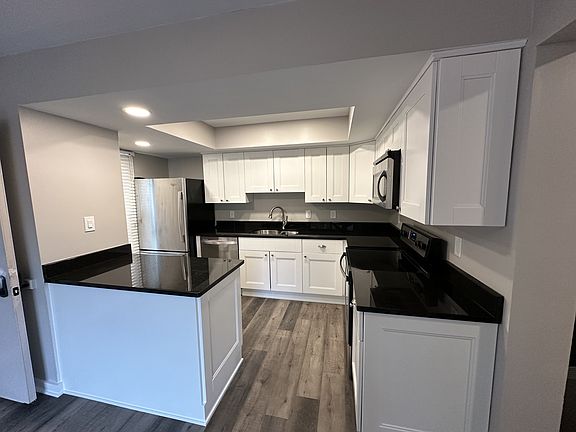 3rd image of 5335 Tara Hill Dr