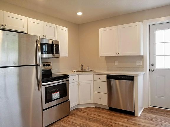 4th image of 3493 Max Paulsen Dr