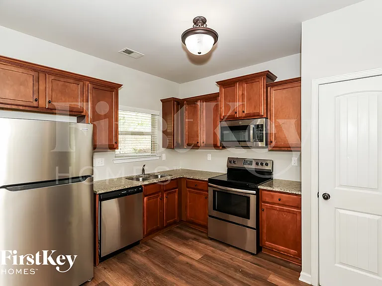 5458 Union Hill Ct — Photo 7