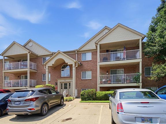 3rd image of 3171 Preserve Ln APT 1C