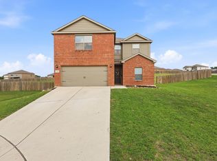 104 Saloon Cv W, Newark, TX 76071