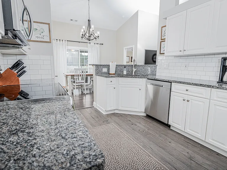 104 Jubilee Pl — Photo 10