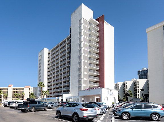 2nd image of 400 Padre Blvd #9098