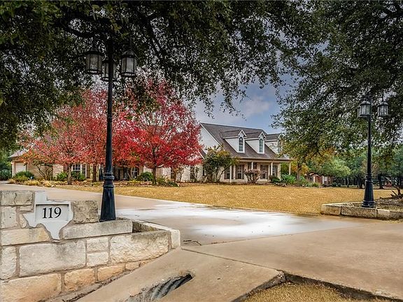 2nd image of 119 Oak Meadow Dr