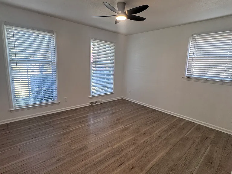 1514 Glenridge Rd — Photo 31