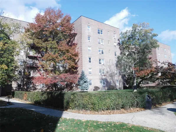 147-35 38th Ave #B44, Flushing, NY 11354