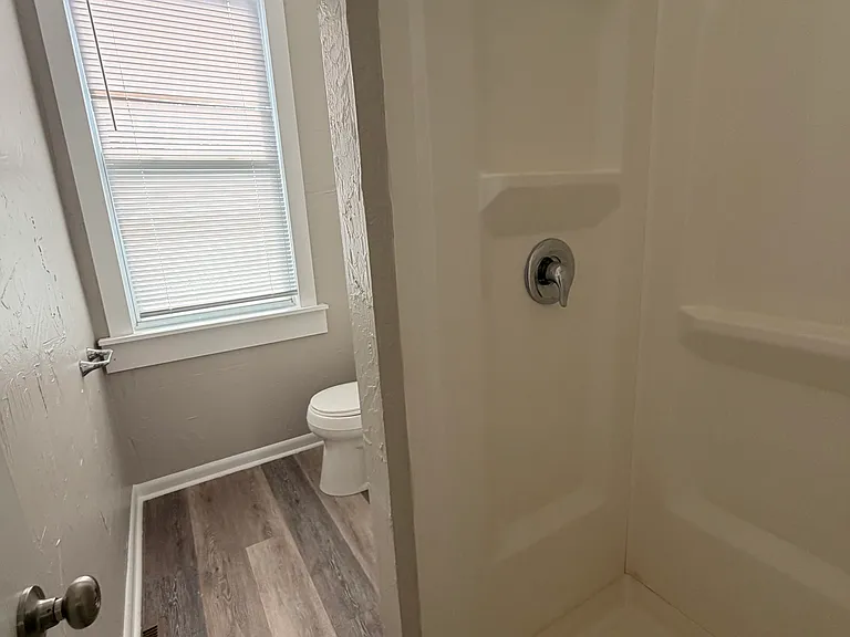 719 Moravian Way — Photo 2