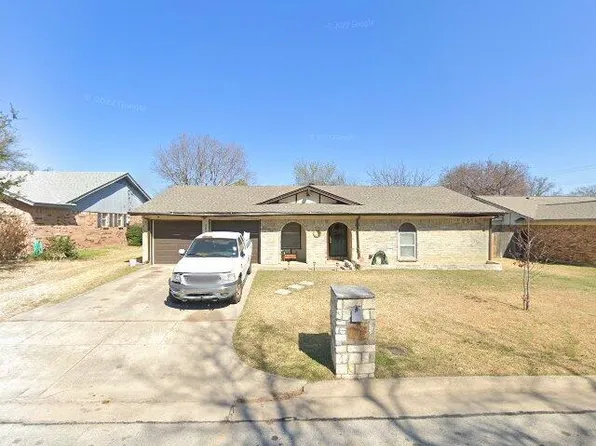 5605 Smouldering Wood Ct, Arlington, TX 76016