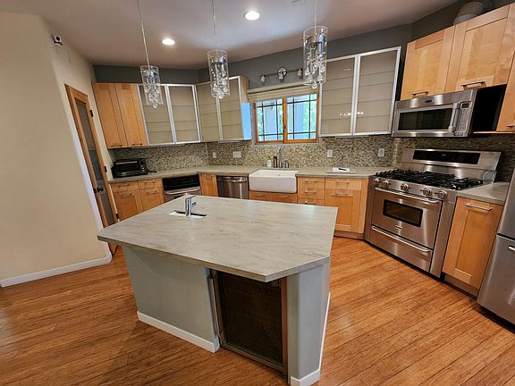 5th image of 1432 Brookdale Ave