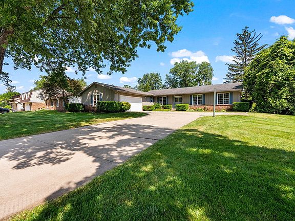 2nd image of 1206 Glenwood Park Dr