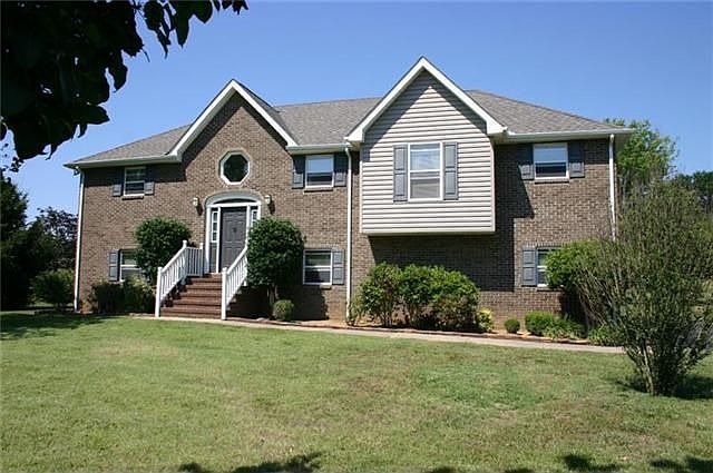 This property sits at the end of a quiet cul de sac street. 