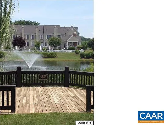 544 Summerford Ln — Photo 15