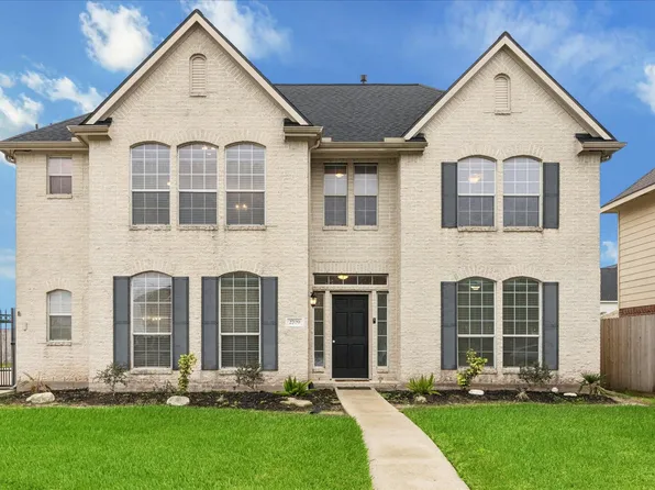 2709 Haleys Comet Ct, Deer Park, TX 77536