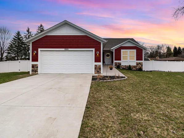 9959 Dice Rd, Freeland, MI 48623