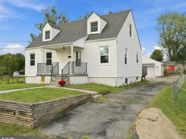 823 W 13th St, Front Royal, VA 22630