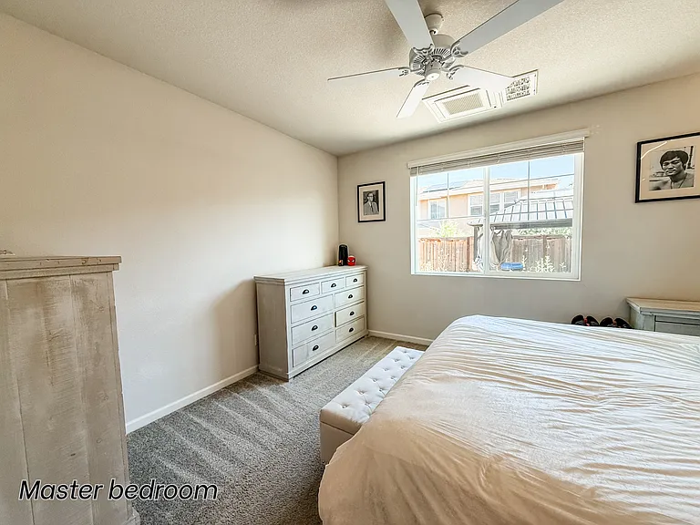 681 W Crocker Ln — Photo 15