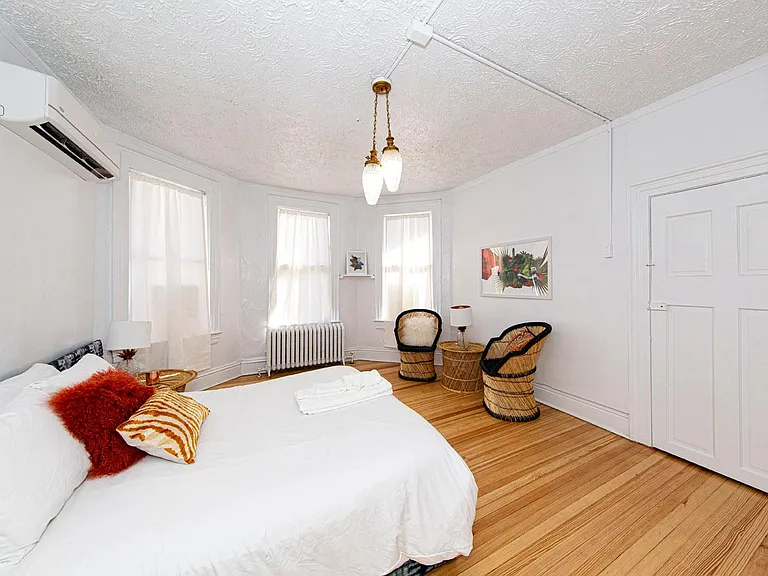 2220 E Colfax Ave — Photo 6