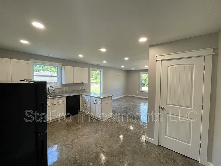 1128 Slaters Creek Rd #A — Photo 7