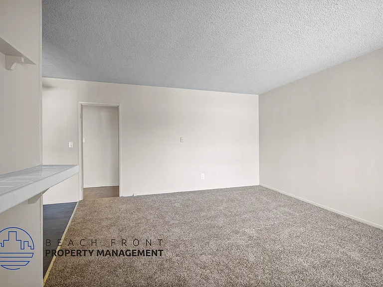 709 N. Inglewood Ave. — Photo 7