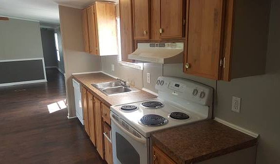 4th image of 9359 103rd St Lot 1