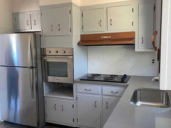 2nd image of 11 Putnam Ave #22