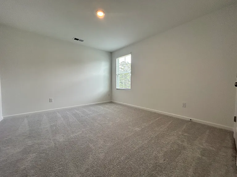 151 Hanover Dr — Photo 33
