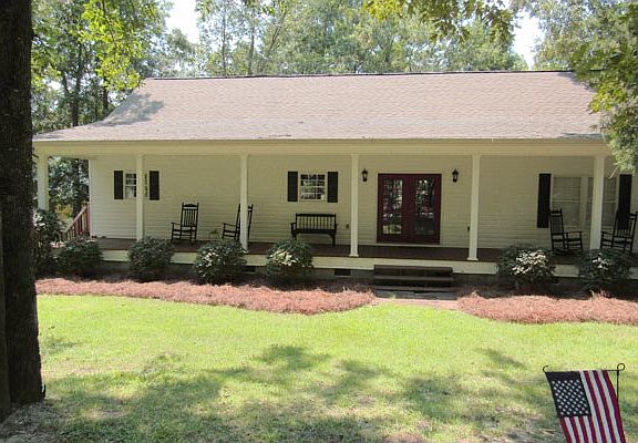 2nd image of 214 Arrowhead Ln