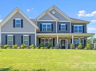 8618 Auburn Whisper Ln, Mint Hill, NC 28227