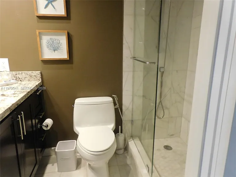 5401 Collins Ave #526 — Photo 17