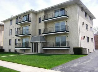 6125 103rd St APT 1W, Chicago Ridge, IL 60415